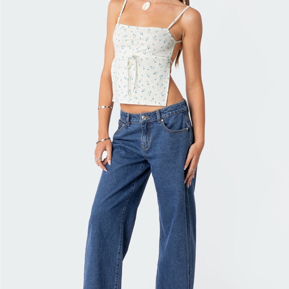 Edikted Raelynn Washed Low Rise Jeans - Blue Washed - Picture 2 of 7